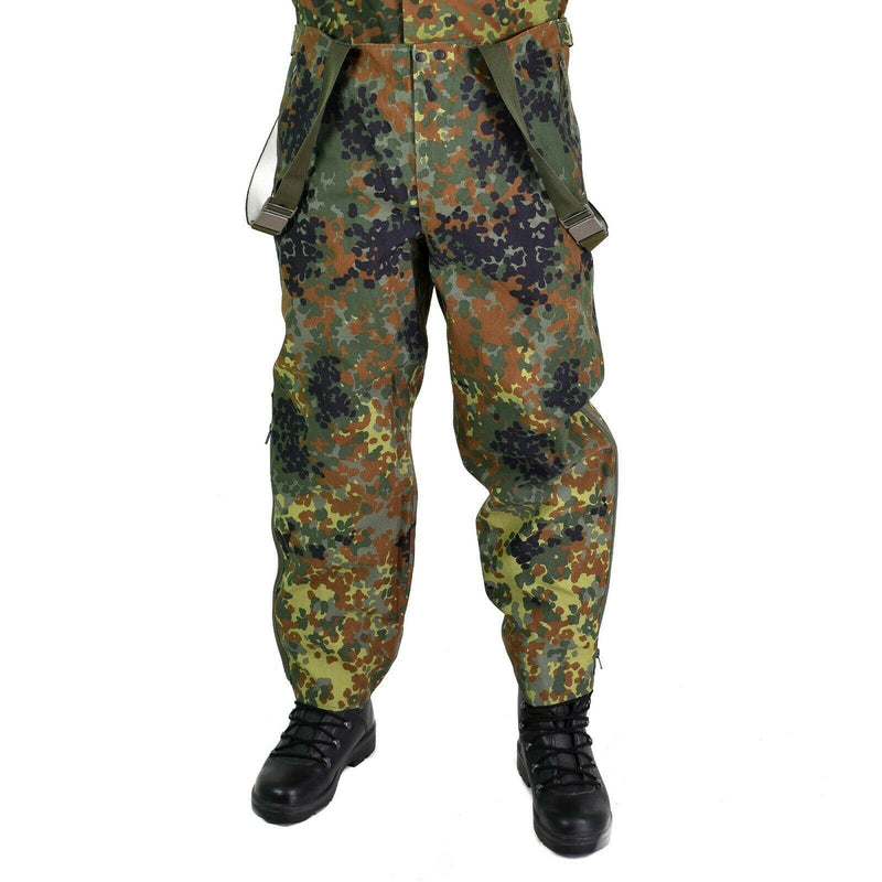 Cantrocchini di eserciti tedeschi generici Goretex Bib n Brace Flecktarn Pants nel complesso nuovo nuovo