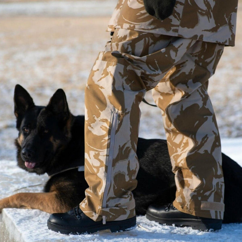 Pants dell'esercito britannico autentici Combatti pantaloni militari impermeabili Goretex Nuovo