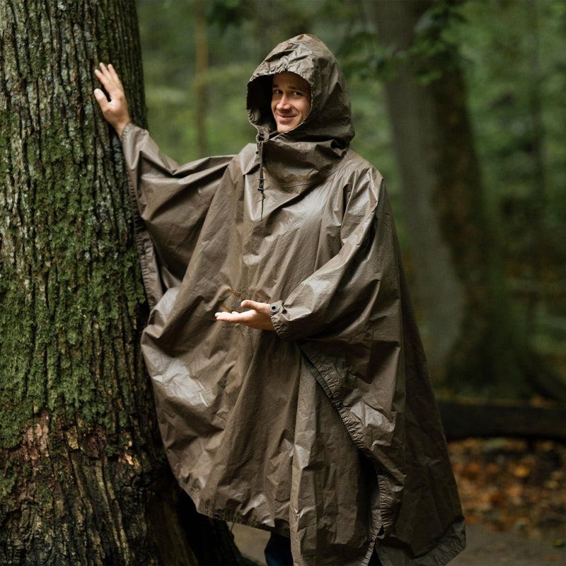 Esercito tedesco piovoso piovoso poncho impermeabile di oliva con cappuccio Cape